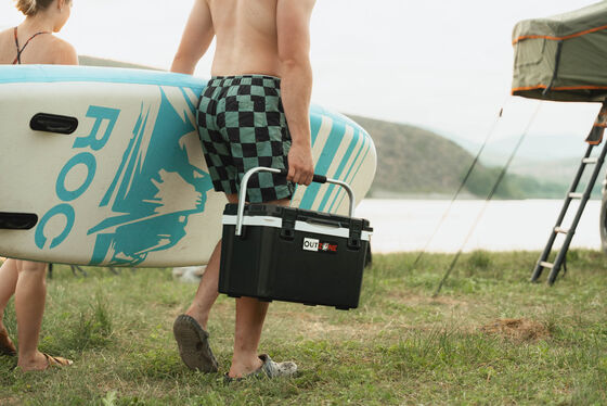 U3 Hard Rotomolded Cool Box Weather Resistant 20QT Capacity For Camping Trips