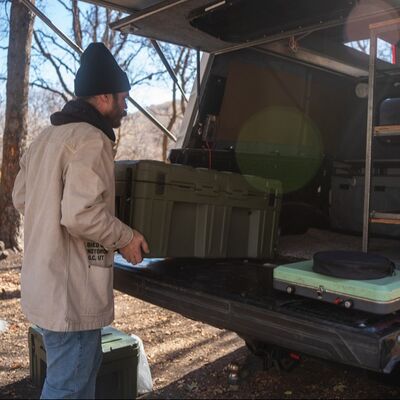 V5 Rugged Waterproof Tool Box Dust Resistant 86L Capacity