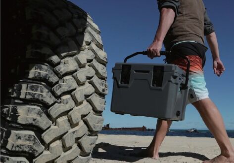 Wholesale Rotomolded Camping 75QT Ice Drink Tool Box Storage Handle Trolley Outdoor Cooler Tool Box With Wheels