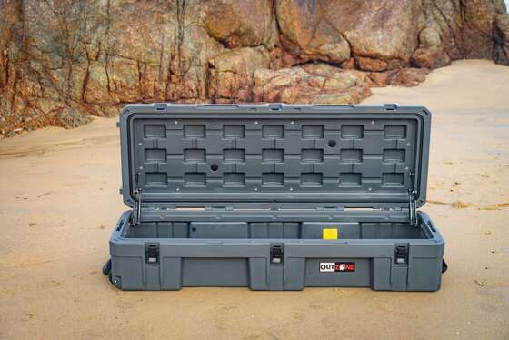 V5 Rugged Storage Case Weatherproof Lockable with 128L Capacity