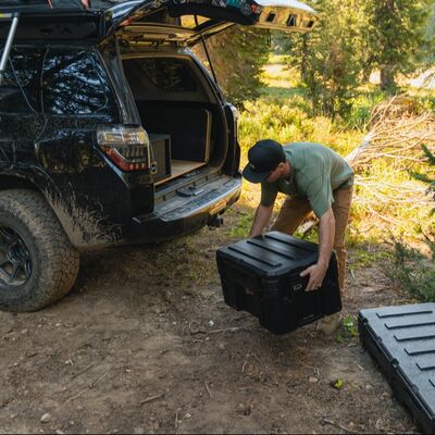 V5 Rugged Storage Case Weatherproof Lockable with 128L Capacity