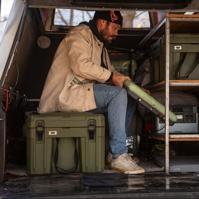 V5 Customized Rugged Tool Case Waterproof With 132L Capacity