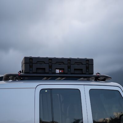 Hot-Selling 85L Roof Luggage Rack Vehicle Cargo Box Lldpe Plastic Waterproof Reinforced with Rotary Tool ODM Customizable