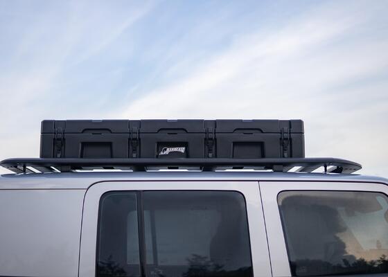 V2+ Lid Lifts Rugged Storage Box Waterrproof Interlocking 106L Capacity