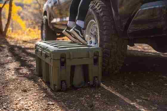 V5 Rugged Camping Storage Box Interlocking Stackable 150L Capacity